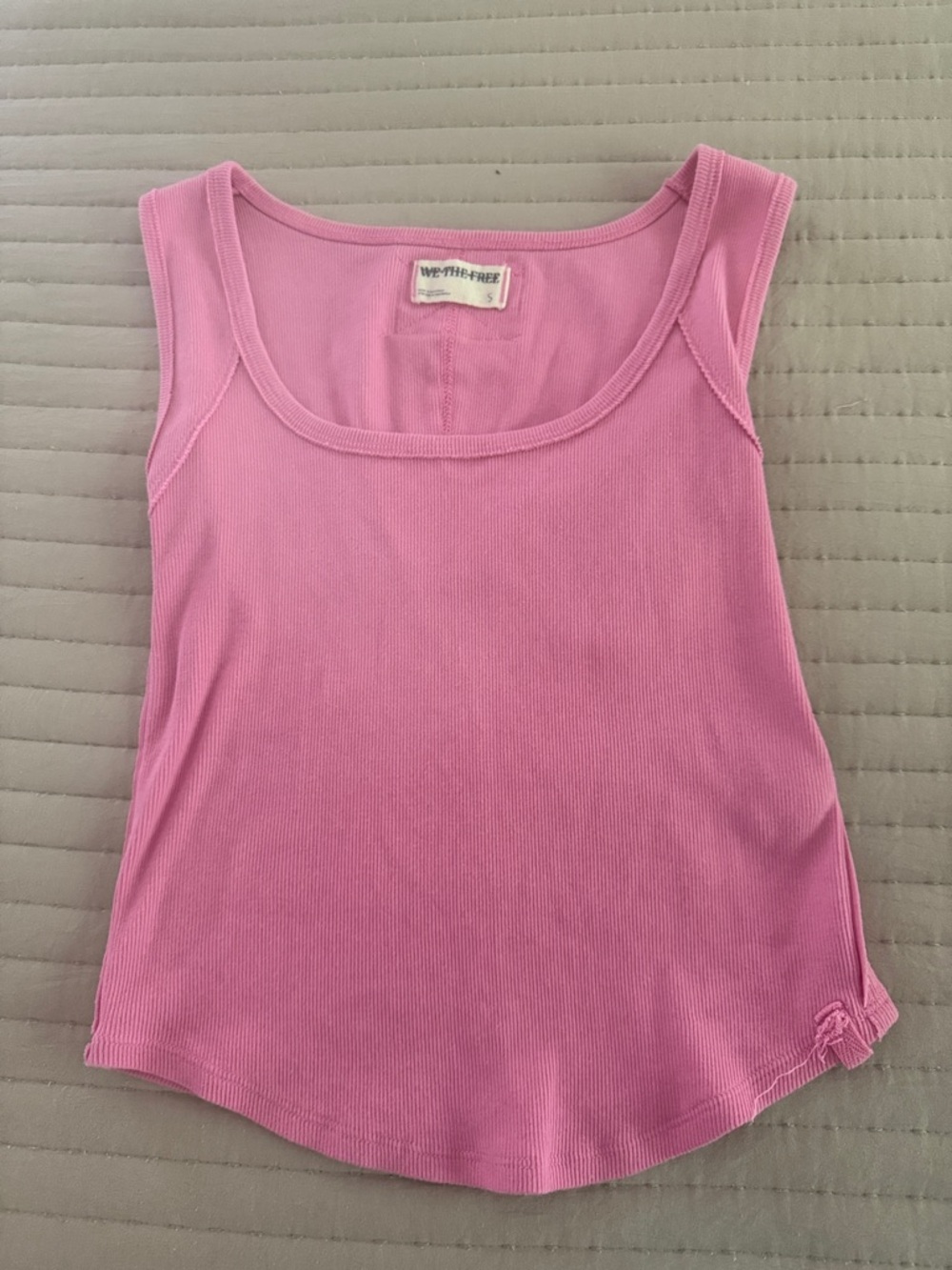 We The Free Pink Ribbed Scoop Neck Hummingbird Tank Top small